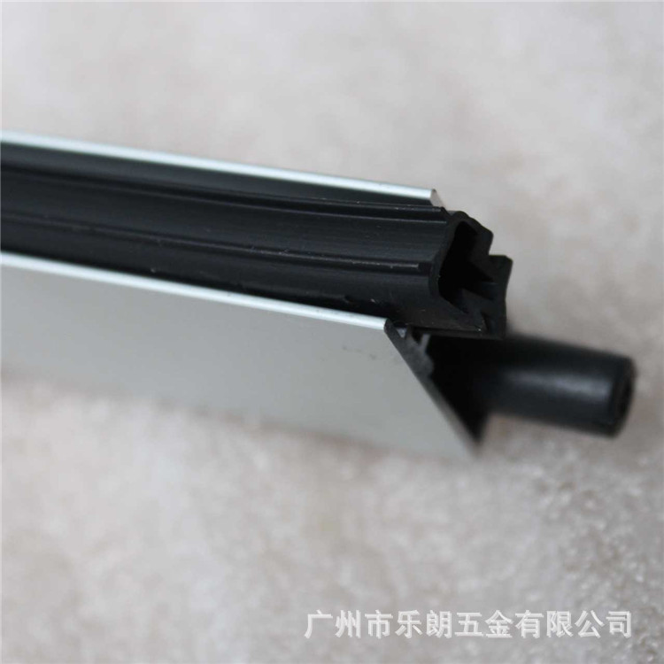 榴莲视频网站榴莲视频黄色网站RDA-31 门底防尘器